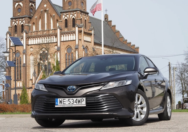 Toyota Camry cena 99500 przebieg: 148000, rok produkcji 2019 z Warszawa małe 154